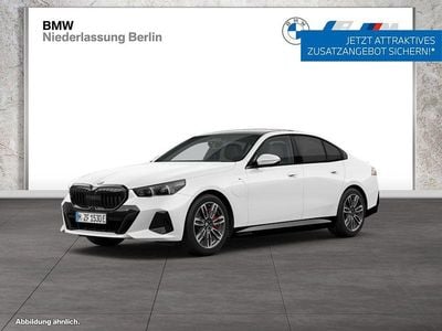 Gebraucht BMW 550e M Sport 489 PS (359 kW) 2025 Weiß Limousine