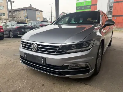 Gebraucht VW Passat R-line 190 PS (139 kW) 2019 Pyrit silber Kombi