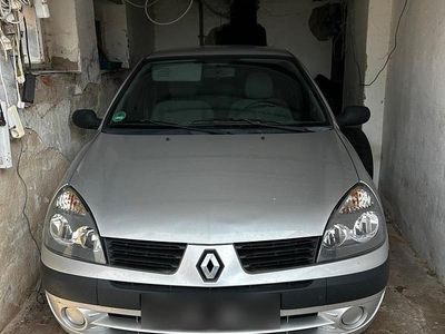 Gebraucht Renault Clio II Campus 58 PS (42 kW) 2005 Grau Kleinwagen