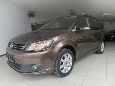 Gebraucht VW Touran Cup 105 PS (77 kW) 2015 Braun Van / Kleinbus