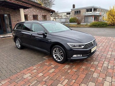 Gebraucht VW Passat Comfortline 150 PS (110 kW) 2018 Schwarz Kombi