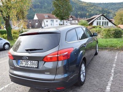 gebraucht Ford Focus Combi, 1,5 Titanium Vollleder, 1. Hd.