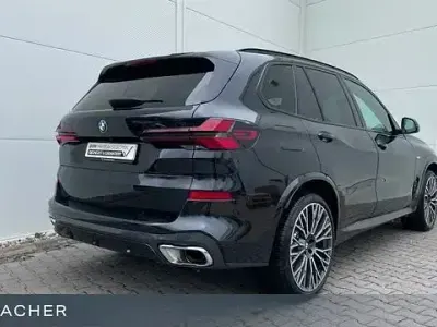 Gebraucht BMW X5 Efficient Dynamics 286 PS (210 kW) 2024 Saphirschwarz metallic SUV