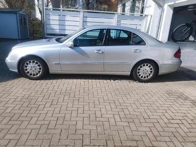Usata Mercedes E280 231 CV (169 kW) 2006 Argento Berlina