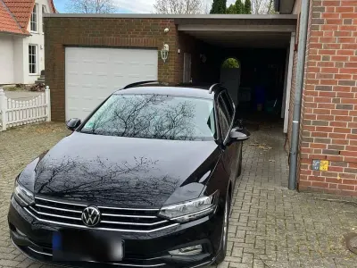 Second-hand VW Passat Business 150 CP (110 kW) 2022 Negru Break