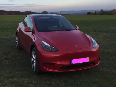 Gebraucht Tesla Model Y 378 kW (514 PS) 2022 Rot SUV