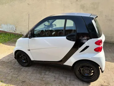 Gebraucht Smart ForTwo Coupé Edition #1 71 PS (52 kW) 2009 Weiß Coupé