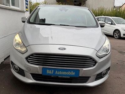Gebraucht Ford S-MAX Titanium 179 PS (131 kW) 2016 Silber Van / Kleinbus
