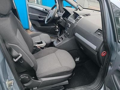 Gebraucht Opel Zafira 140 PS (102 kW) 2006 Silber Van / Kleinbus