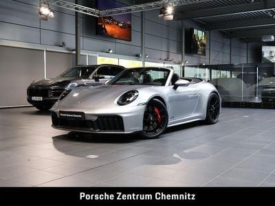 Porsche 911 Carrera 4 GTS