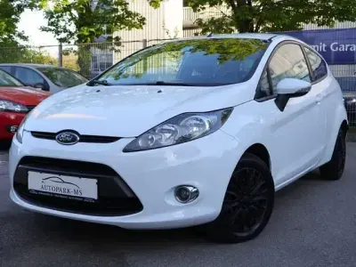 Używany Ford Fiesta Champions Edition 60 KM (44 kW) 2012 Biały Hatchback