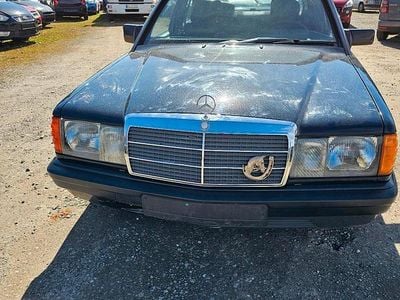 Gebraucht Mercedes 190 118 PS (86 kW) 1988 Limousine