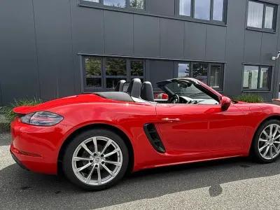 Gebraucht Porsche 718 Boxster 299 PS (219 kW) 2017 Rot Cabrio