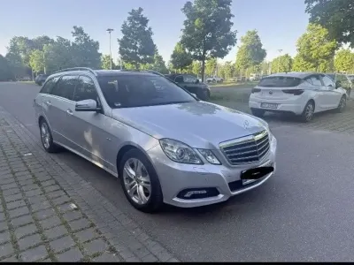 Second-hand Mercedes E200 Avantgarde 184 CP (135 kW) 2010 Argintiu Break