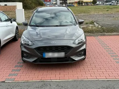 Gebraucht Ford Focus 150 PS (110 kW) 2020 Grau Kombi