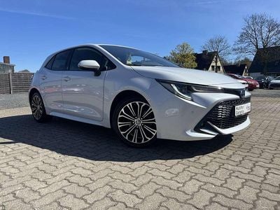 Usata Toyota Corolla Style 98 CV (72 kW) 2022 Bianco Utilitaria