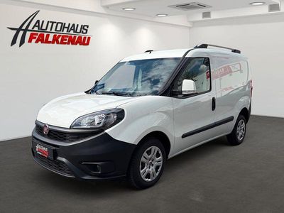 Usata Fiat Doblò 101 CV (74 kW) 2022 Bianco Monovolume