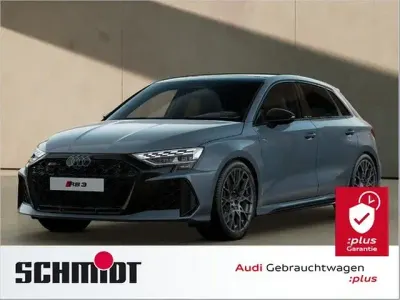 Neu Audi RS3 Sport 400 PS (294 kW) 2026 Kemoragrau metallic Limousine
