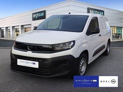 Neu Opel Combo Basis 131 PS (96 kW) 2026 Weiß Kombi