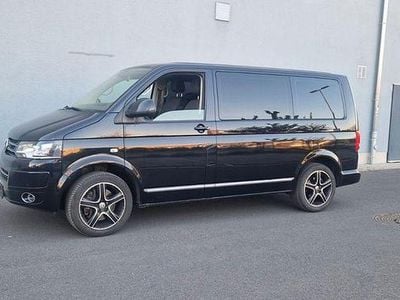 Second-hand VW T5 Comfortline 140 CP (102 kW) 2015 Negru Van