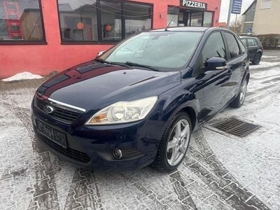 Blau Gebraucht 2010 Ford Focus Viva Limousine | 3.490 € (Fairer Preis)