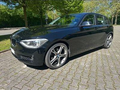 Usata BMW 125 Sport Line 275 CV (202 kW) 2012 Nero Utilitaria