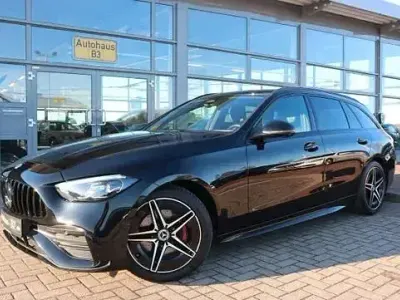 Second-hand Mercedes C300 AMG line 279 CP (205 kW) 2023 Negru Break