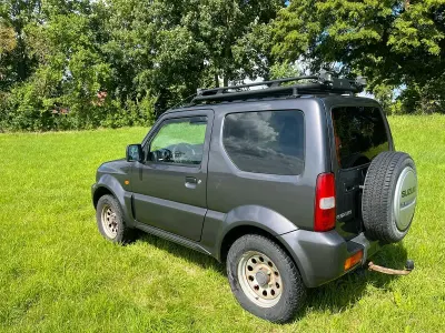 Gebraucht Suzuki Jimny 84 PS (61 kW) 2009 Grau SUV