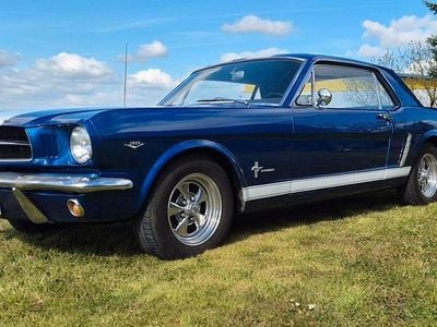 Usata Ford V8 200 CV (147 kW) 1965 Nero Coupé