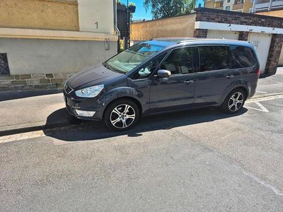 Grau Gebraucht 2010 Ford Galaxy Van / Kleinbus | 7.650 € (Teuer)