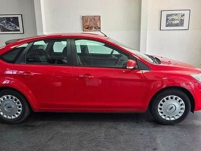 Gebraucht Ford Focus Titanium 101 PS (74 kW) 2011 Rot Limousine