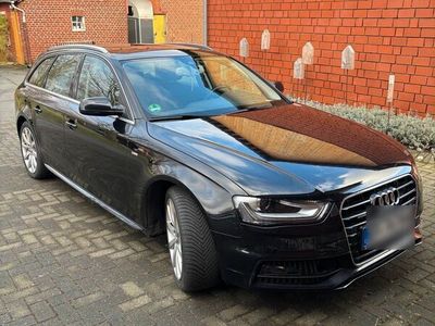 gebraucht Audi A4 2.0 TDI quattro SLine