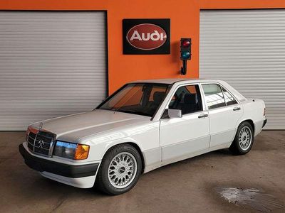 Usata Mercedes 190 118 CV (86 kW) 1990 Bianco Berlina