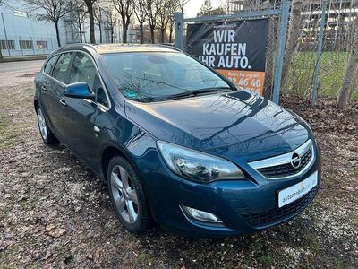 Gebraucht Opel Astra Sport 140 PS (102 kW) 2011 Blau Kombi