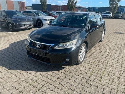 Lexus CT200h