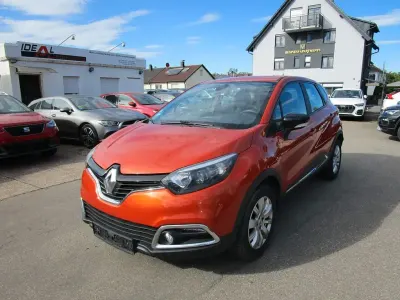 Gebraucht Renault Captur Dynamique 90 PS (66 kW) 2015 Orange SUV