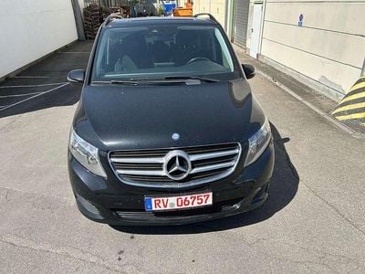 Gebraucht Mercedes V220 Edition 163 PS (119 kW) 2017 Obsidianschwarz metallic Van / Kleinbus