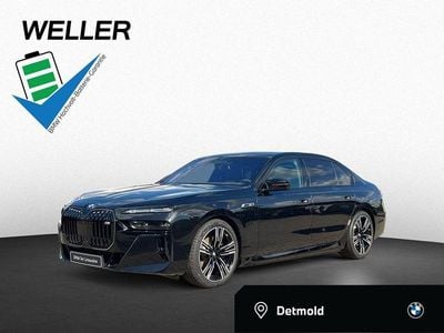 BMW M760e