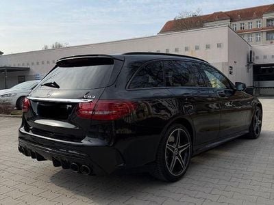 Gebraucht Mercedes C43 AMG AMG 367 PS (269 kW) 2016 Schwarz Kombi