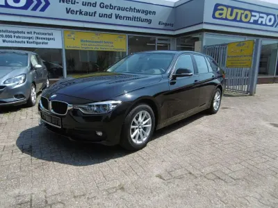 Gebraucht BMW 320 Advantage 190 PS (139 kW) 2018 Schwarz Kombi