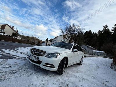 Gebraucht Mercedes C180 Avantgarde 156 PS (114 kW) 2012 Weiß Kombi