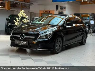 Gebraucht Mercedes CLA200 Shooting Brake Urban 156 PS (114 kW) 2018 Schwarz Kombi