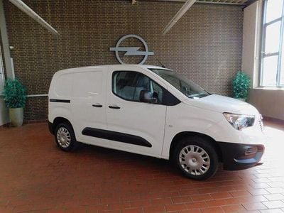 Usata Opel Combo Edition 101 CV (74 kW) 2022 Bianco Monovolume