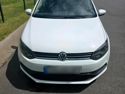 Gebraucht VW Polo 75 PS (55 kW) 2015 Weiß Limousine