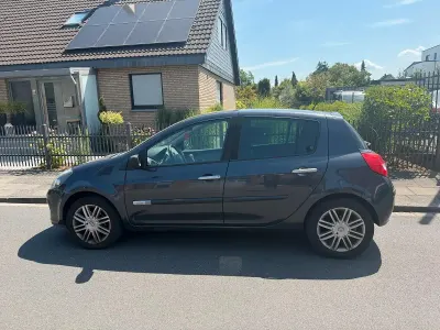 Gebraucht Renault Clio II Initiale Paris 115 PS (84 kW) 2007 Schwarz Limousine