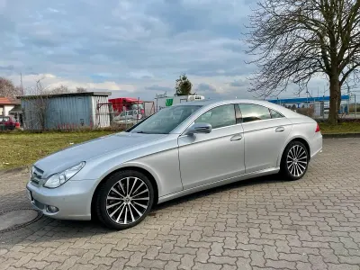 Gebraucht Mercedes CLS300 231 PS (169 kW) 2010 Silber Coupé