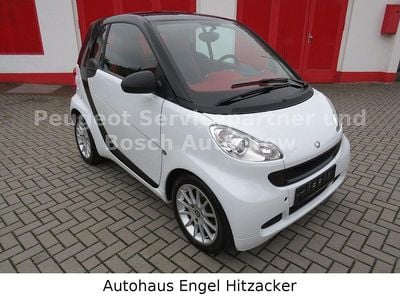 Schwarz Gebraucht 2011 Smart ForTwo Coupé Coupé | 6.490 € (Etwas zu teuer)