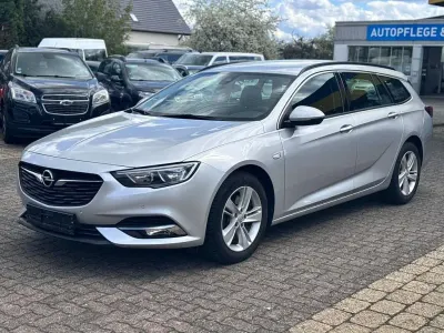 Gebraucht Opel Insignia Edition 170 PS (125 kW) 2018 Silber Kombi