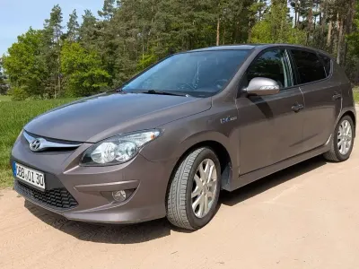 Gebraucht Hyundai i30 Classic 90 PS (66 kW) 2012 Braun Kombi