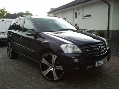 Gebraucht Mercedes ML320 305 PS (224 kW) 2006 Blau metallic SUV